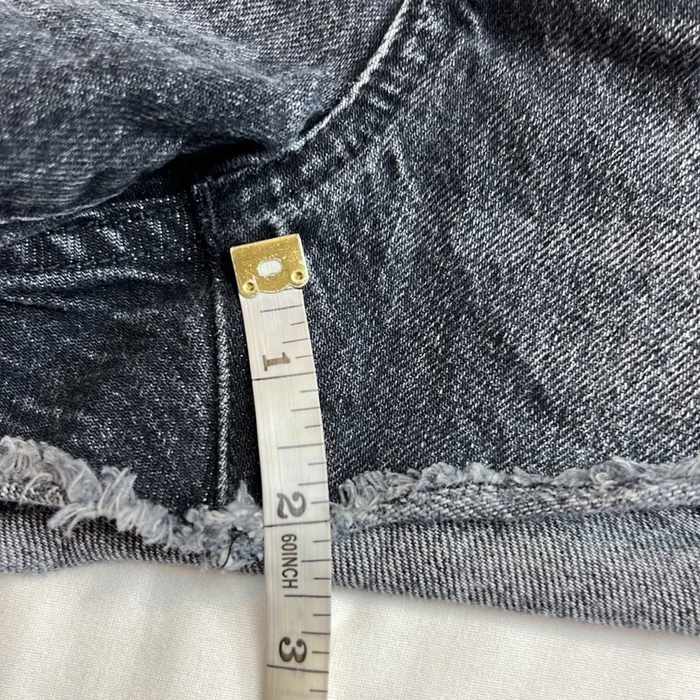 Madewell hi rise buttonFly  frayed denim shorts